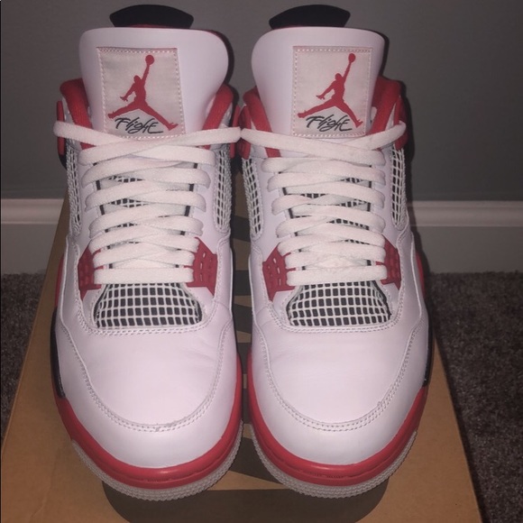 Jordan 4 - Picture 2 of 4